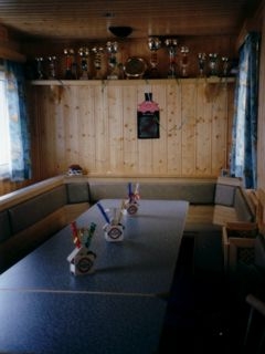 Huettenaufbau_08